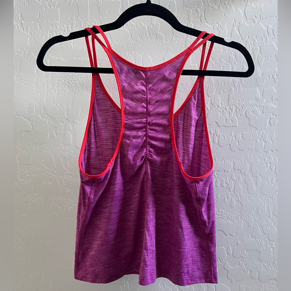 Lululemon crop tank